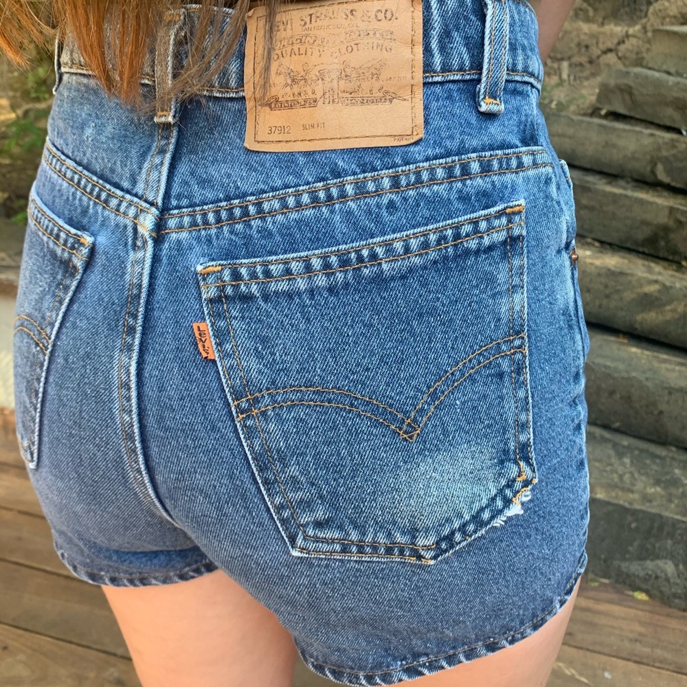 Vintage Levi’s 912 High Waisted Jean Shorts